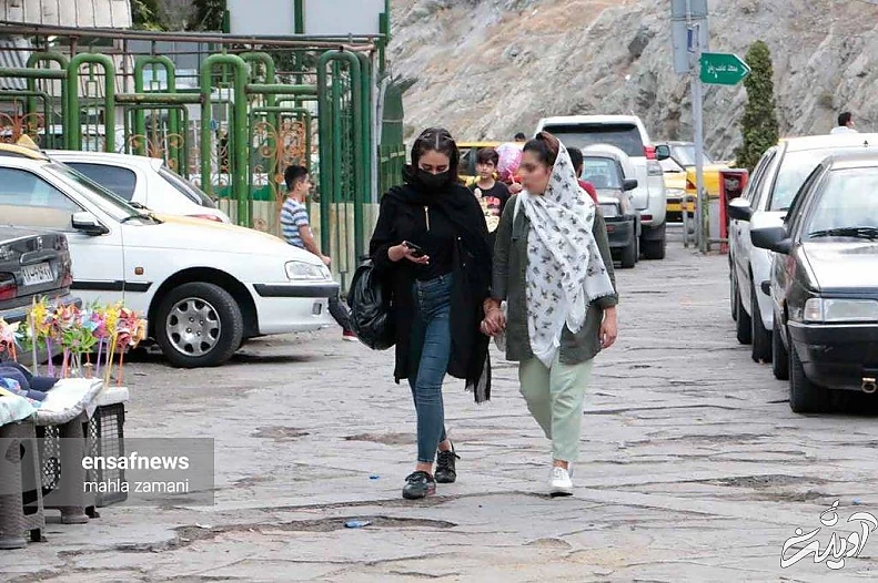 زنان در تهران، تابستان ۱۴۰۰